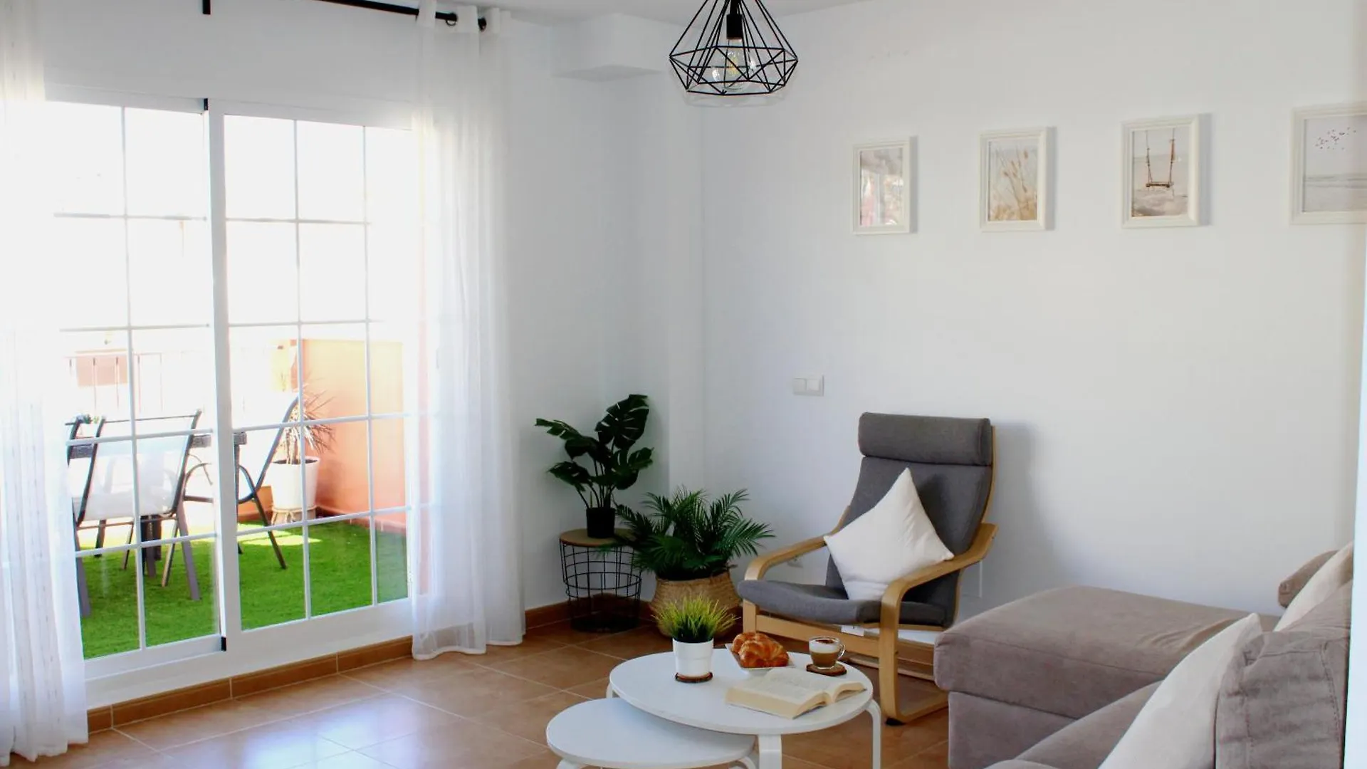 Vila Mar Niza Màlaga 0*,  Španělsko